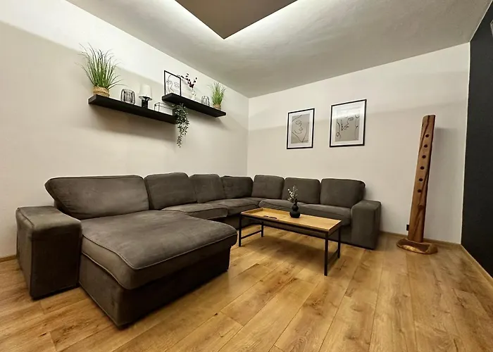 Strateny Kluc شقة Revúca